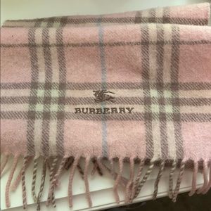 Burberry 100% Lambswool Pink Vintage Scarf